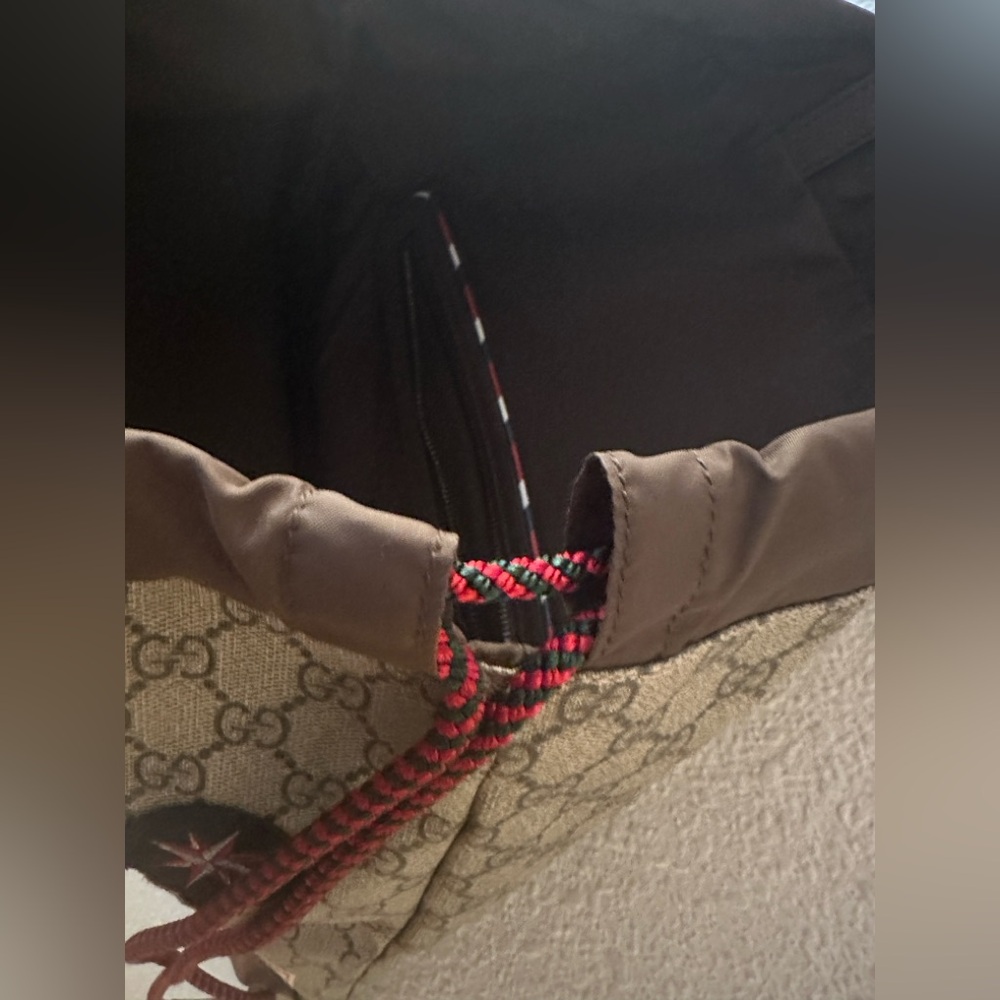 GUCCI Soft GG Supreme Monogram Courrier Drawstring Backpack - Picture 5 of 8
